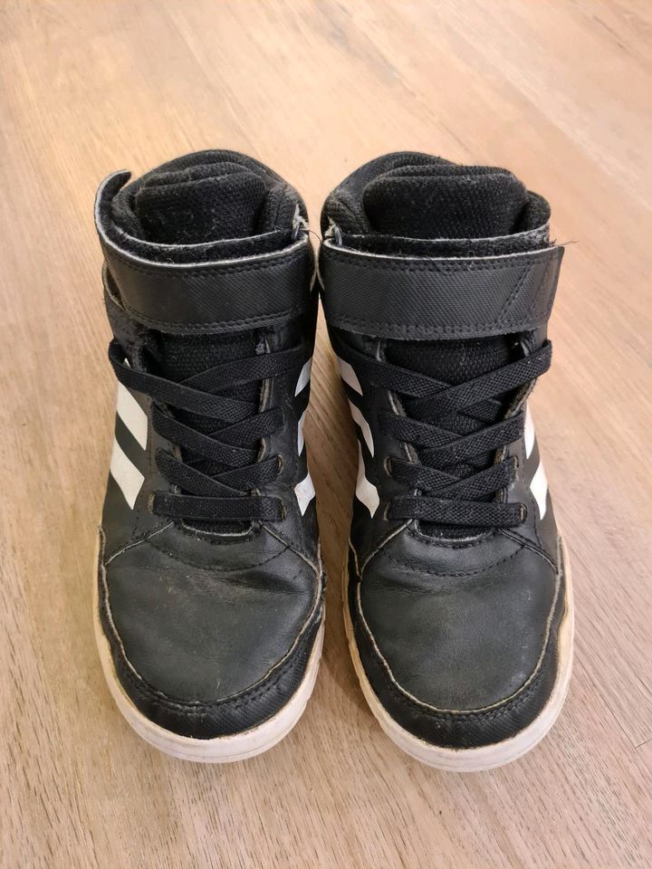 Adidas Turnschuhe Sneakers 36 schwarz weiß Klettverschluss in Bergisch Gladbach