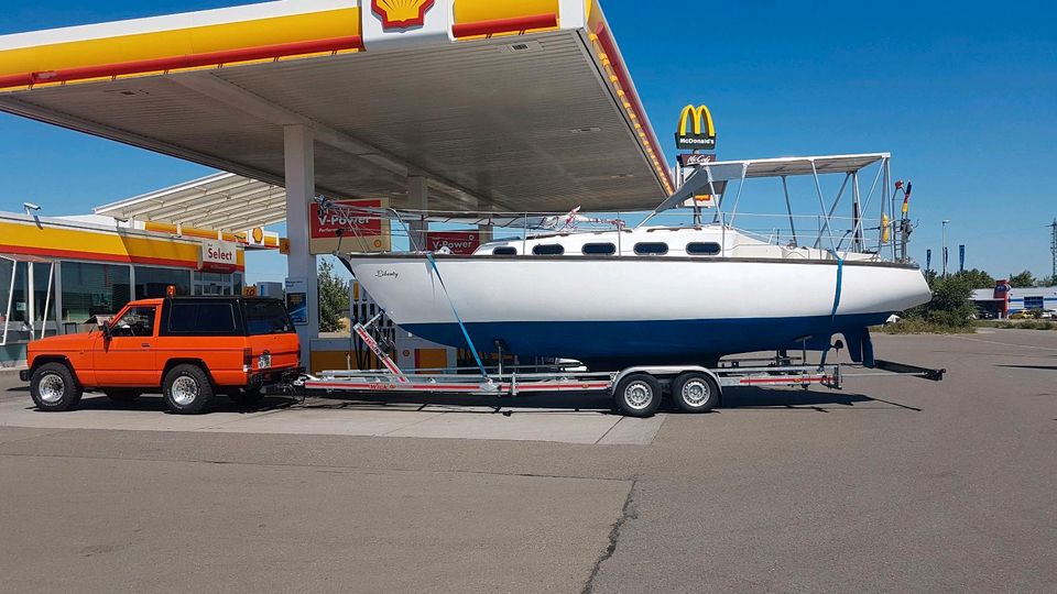 Bootstransport Yachttransport Motorboot Segelboot Kajütboot in Zetel