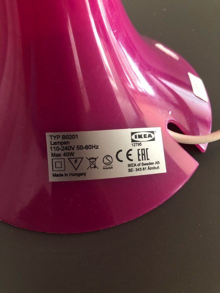 Ikea Lampe + neue E14 Glühbirne in Dinslaken