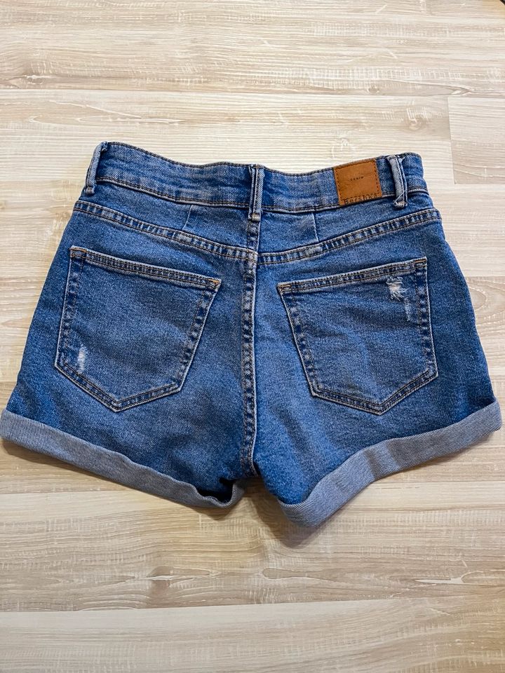 Bershka Shorts Gr.XS in Drolshagen