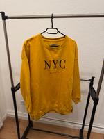 Neu Pull & Bear Neu Pullover Kleid dunkel Gelb mit NYC Stickerei Neustadt - Gartenstadt Süd Vorschau
