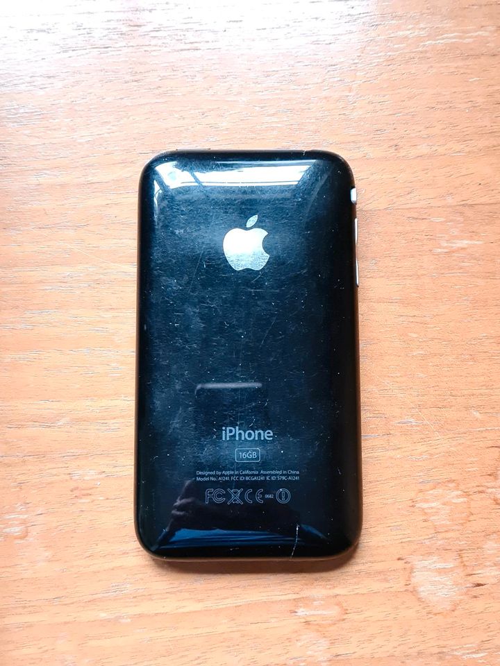 Apple iPhone 3G im Originalkarton in Frankfurt am Main