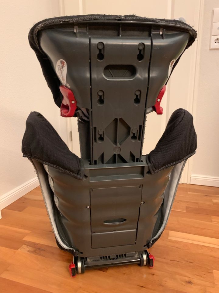 Römer Kindersitz Isofix 15-35kg 5-12 Jahre in Kiel