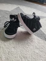 Baby Adidas Schuhe 20 gefüttert Niedersachsen - Wilhelmshaven Vorschau