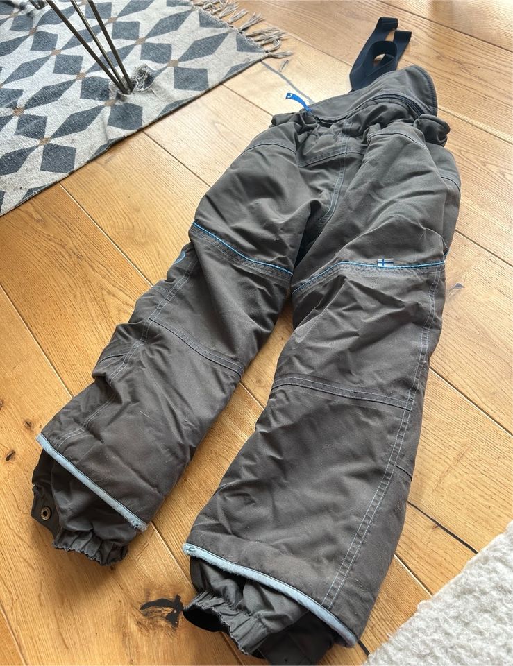 Finkid 120/130 tolle Schneehose mit abnehmbaren Trägern in Borgsdorf