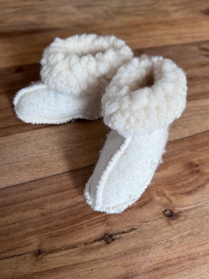 Baby Lammfellschuhe - BIO Lammfell - NEU in Geretsried