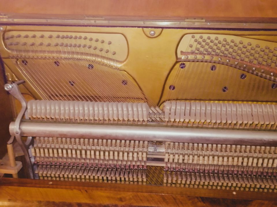 Jugendstil-Klavier in Berlin