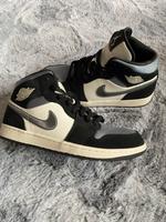 Nike Air Jordan 1 Mid Satin Grey Toe Nordrhein-Westfalen - Rheine Vorschau