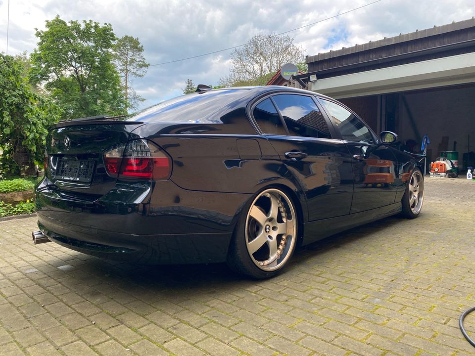 BMW 318i E90 M-Paket  ACHTUNG NEUER MOTOR !!! in Meiningen