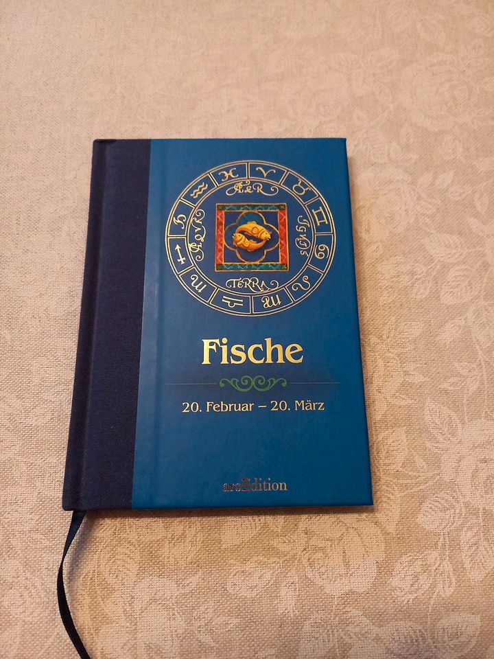 NEUWERTIG Buch: Sternzeichen Fische - 20.2. bis 20.3., arsEdition in Aachen