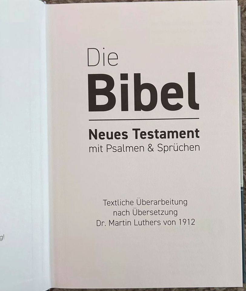 Die Bibel Neues Testament mit Psalmen & Sprüchen in Hamburg