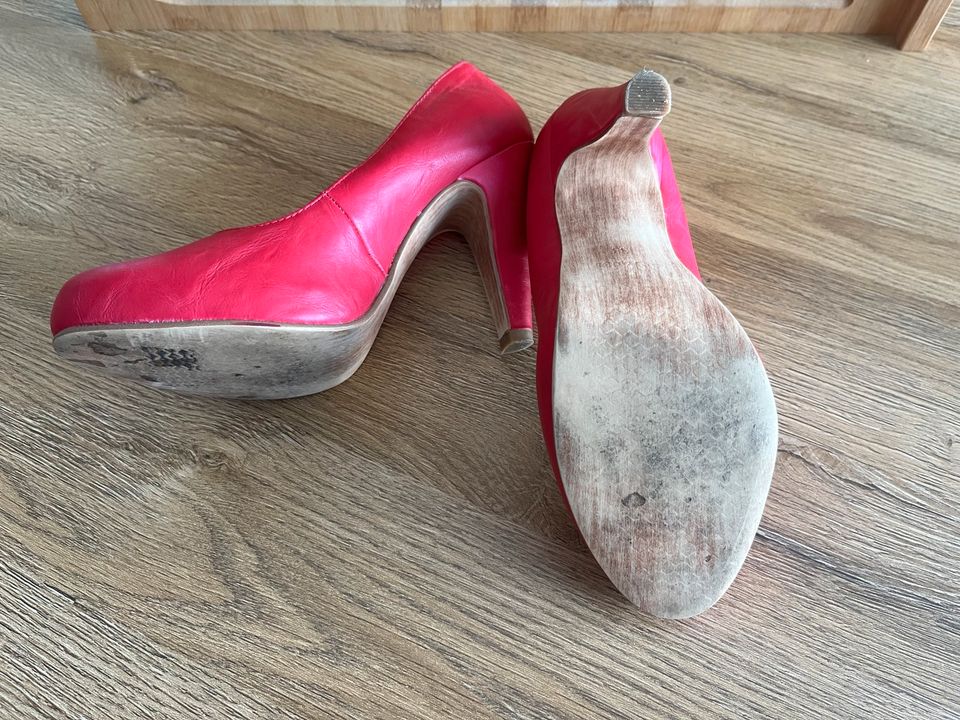 High Heels / Pumps von S. Oliver, Größe 38 in Rothenbach