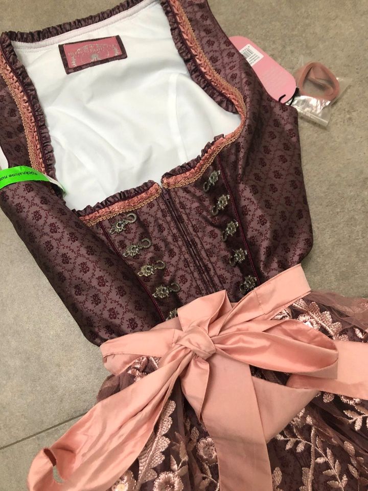 *Outlet*SALE*neues Dirndl beere bordeaux Spitzenschürze,UVP 230€ in Oberschweinbach