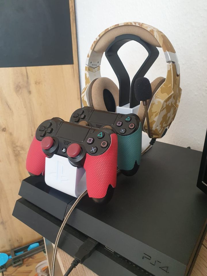 PS4 Controller  Ständer Halter+ Kopfhörer Ständer Halter in Riesa