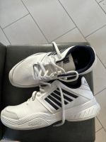 Herren Tennisschuhe Halle K-Swiss Gr. 44 Niedersachsen - Schwülper Vorschau