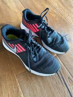 Nike Turnschuhe Nordrhein-Westfalen - Minden Vorschau