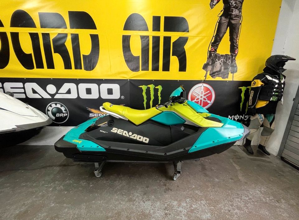 Seadoo Spark 2Up Sea Doo 2022 Jetski 28Std Jet Ski IBR Trixx 90Ps in Koblenz