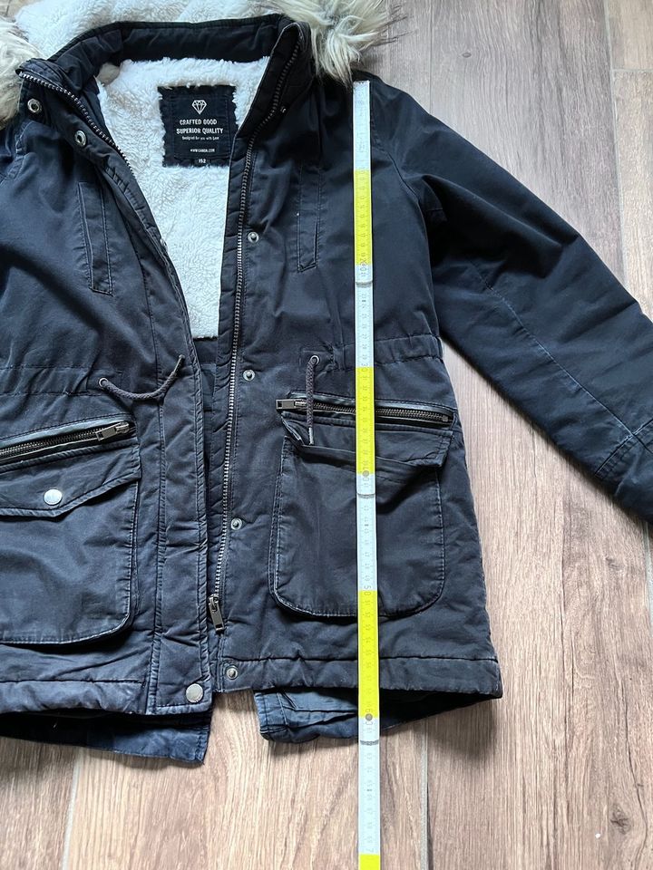 Winterjacke Mantel Wintermantel Jacke C&A Gr.152 in Bernsbach 