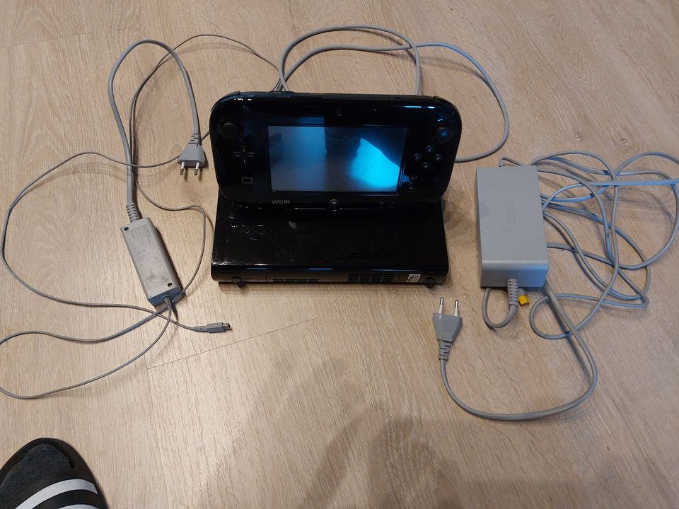 Wii U Konsole mit Gamepad voll funktionstüchtig in Bergheim