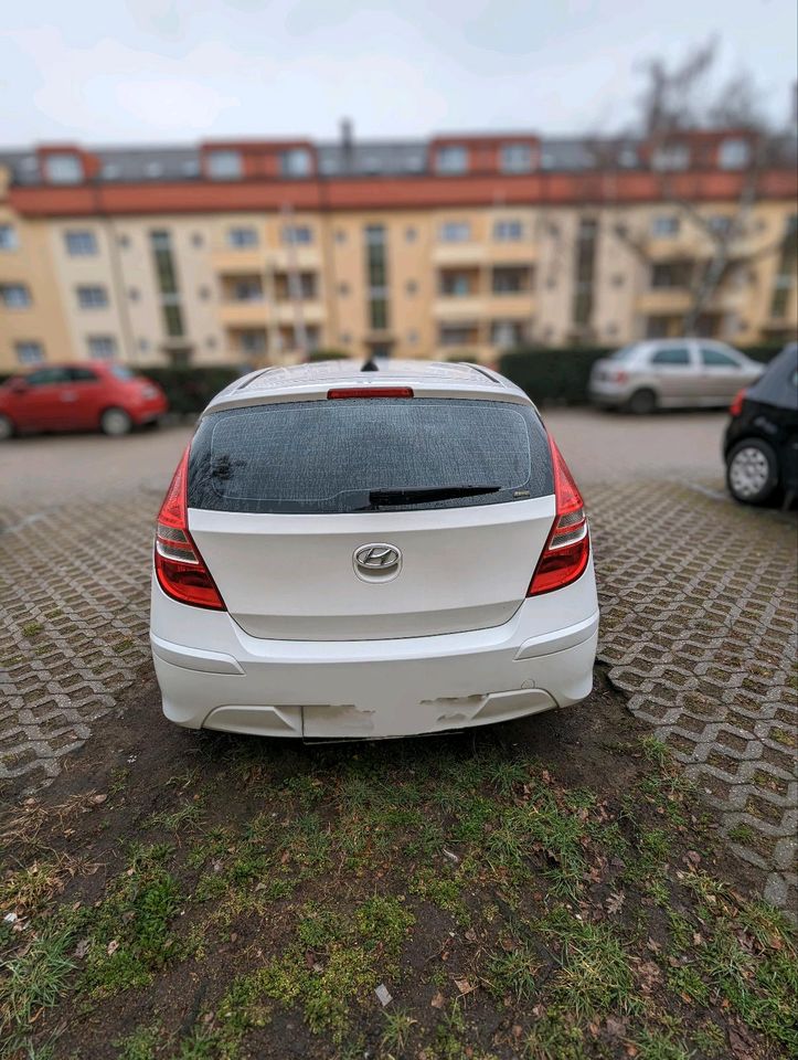 Hyundai i30 bj2011 in Berlin