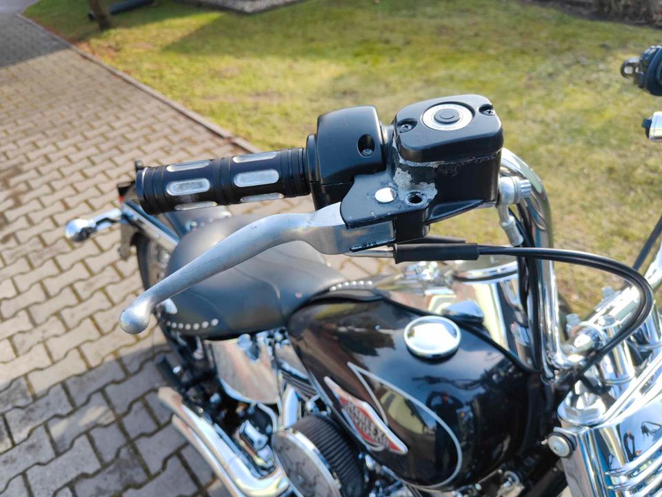 Harley Davidson 2011 FLSTC 96 cubic nur 16900 mill in Bremerhaven