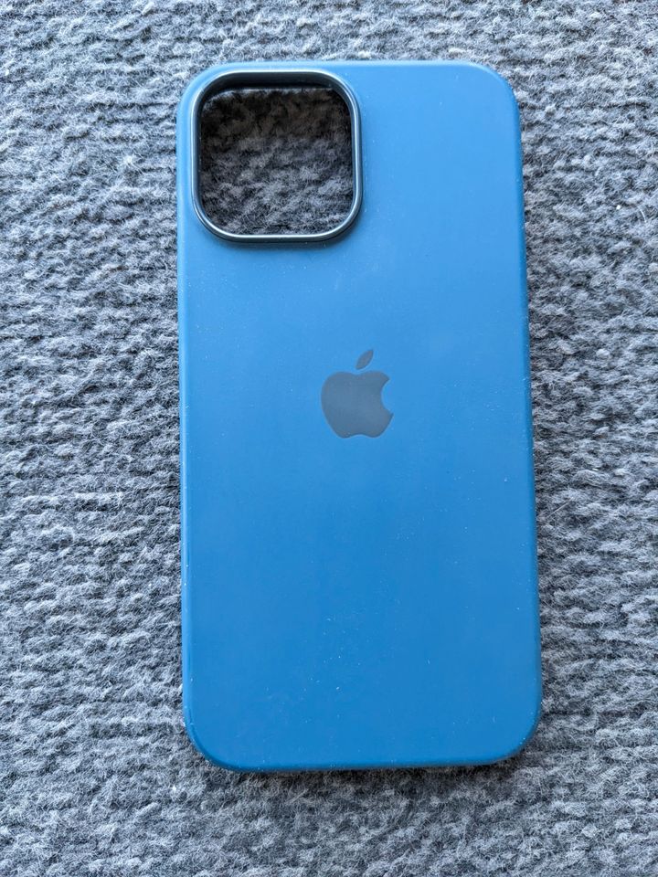 Apple Silikon Case mit MagSafe (für iPhone 13 Pro Max) Abyssblau in Körle