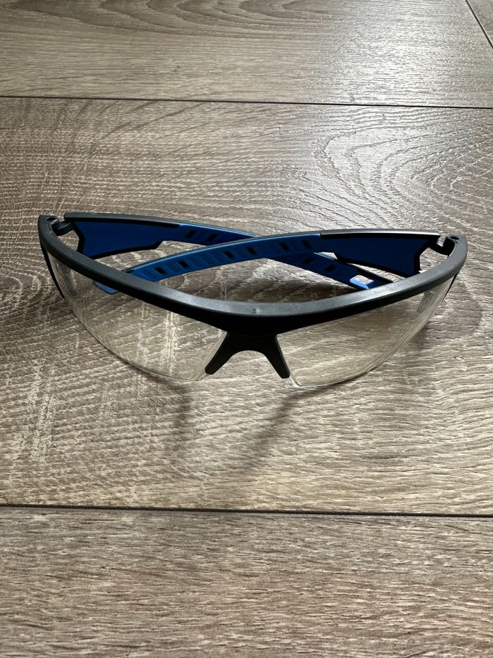 Uvex Arbeitsschutzbrille i-works 9194 Sicherheitsbrille in Vöhringen