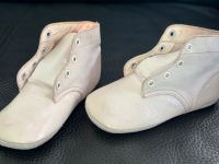 antike weiße Babyschuhe, Leder Berlin - Zehlendorf Vorschau