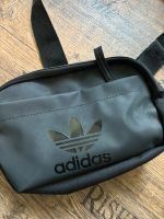 Adidas schwarz gürteltasche crossbody bag Tasche Niedersachsen - Stuhr Vorschau