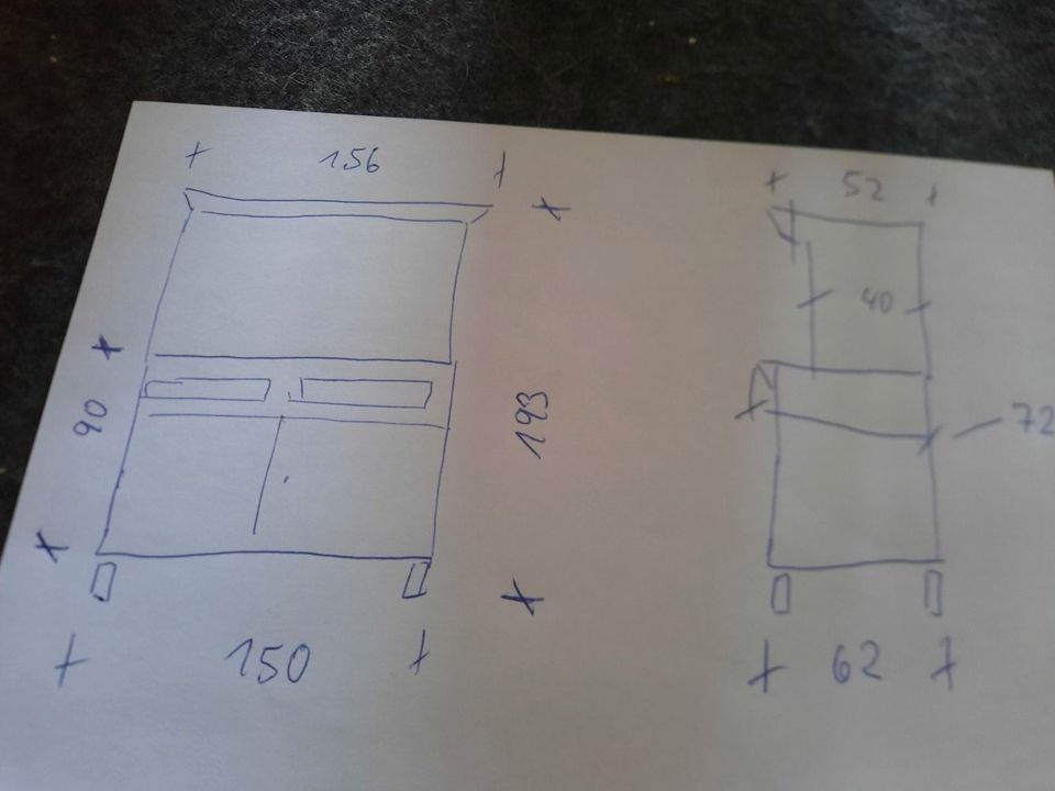 Antiker Anrichte/ Buffet Schrank aus Massiv Eiche in Bargteheide