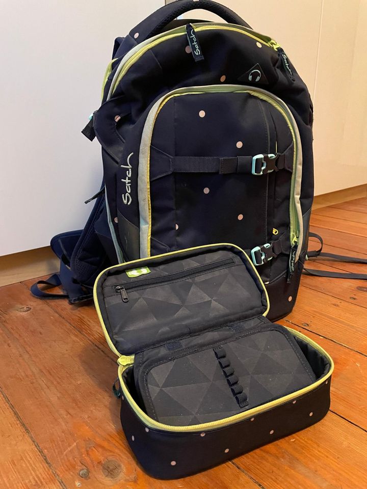 Satch Schulrucksack mit Federtasche und Heftebox in Berlin