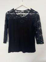 Schwarzes Shirt mit Spitze Niedersachsen - Wolfsburg Vorschau