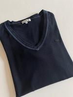 Lacoste Damen Pullover V-Ausschnitt dunkelblau weich *sehr GUT* Sachsen-Anhalt - Magdeburg Vorschau