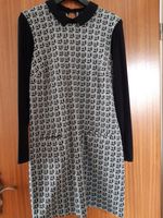 Kleid Wallis Jerseykleid schwarz-grau langarm Gr. 16 gleich 42 EU Schleswig-Holstein - Hennstedt Vorschau