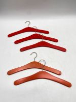 * 5 x KLEIDERBÜGEL ORANGE ROT HOLZ VINTAGE HANGER DESIGN Berlin - Charlottenburg Vorschau