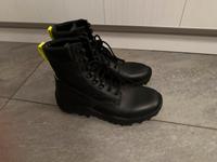MCM Sneaker Boots Gr.37 NEU Original Leder Stiefel Bayern - Karlsfeld Vorschau