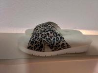 Vitaform Pantolette Gr. 41 Leoprint Lammfell Shock-Absorber Rheinland-Pfalz - Burgen Vorschau