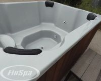 FinSPA Badezuber Jacuzzi 2.0m x 1.7m x 1m und HydroMassage Stuttgart - Stuttgart-Mitte Vorschau