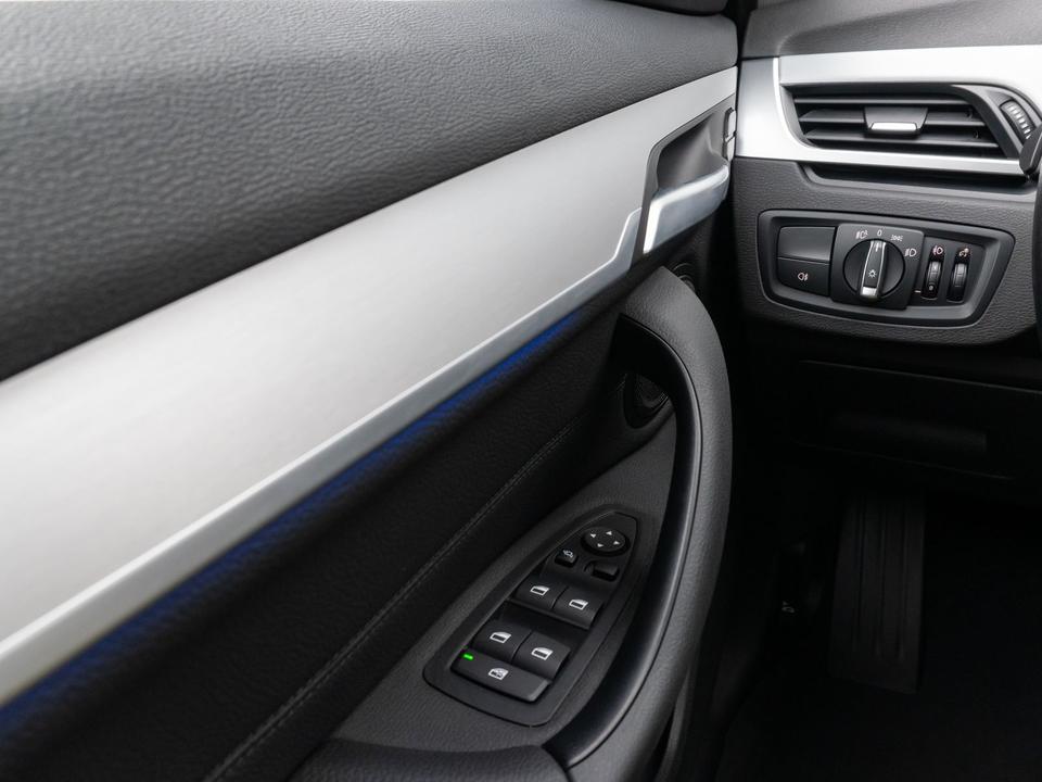 BMW X1 sD18i Kamera DAB Alarm LED Navi Sport Geschwi in Celle