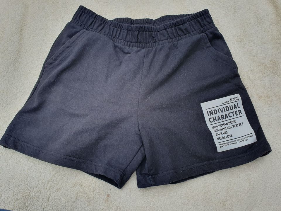 kurze Hose Shorts Herren Größe M Page One Takko Fashion in Halle