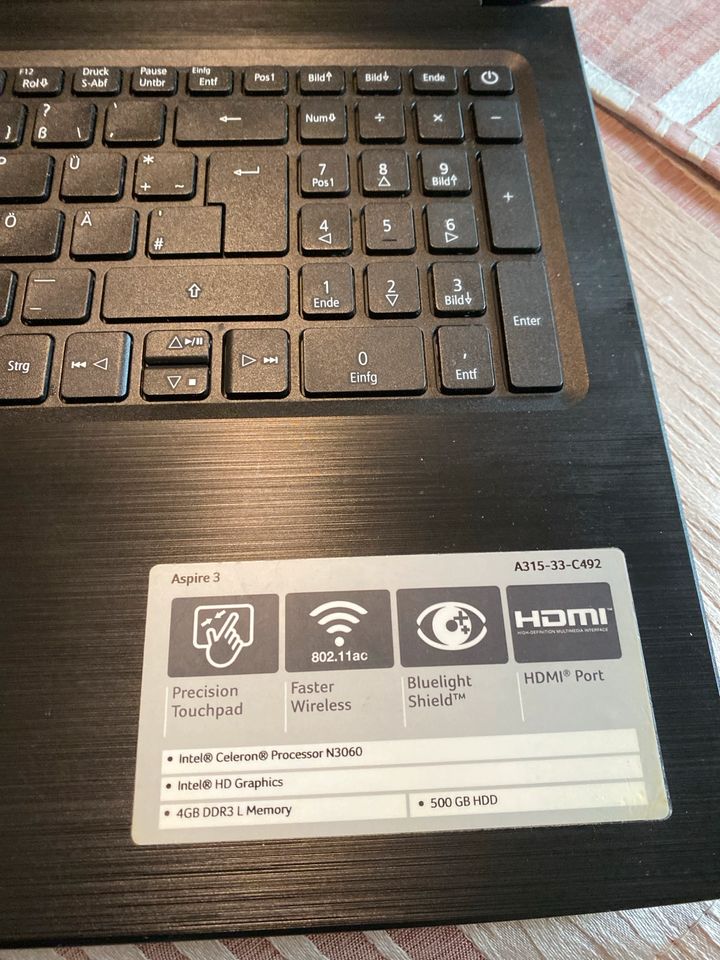 Acer Laptop in Halver