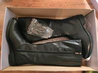 Schwarze Lederstiefel, Lederschuhe Damen 39, NEU Hessen - Lahntal Vorschau