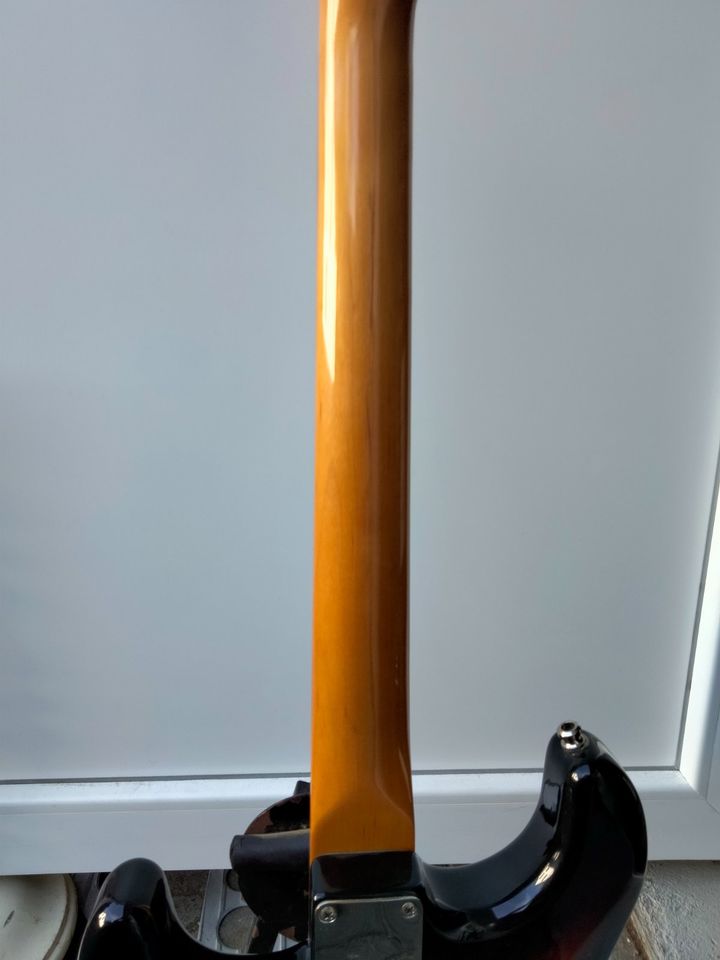 Fender Stratocaster Sunburst mit Koffer in Schlüchtern