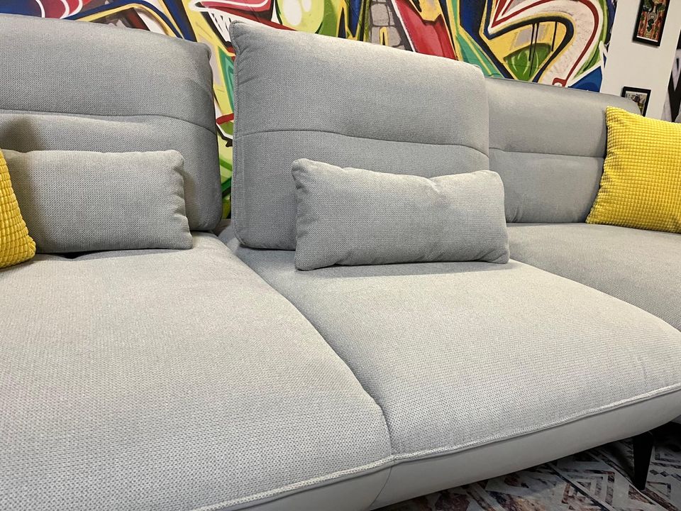 Sofa Couch Wohnlandschaft L Form mit Sitztiefenverstellungen in Leipzig