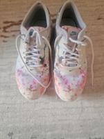 Nike Sportschuhe gr 38,5 Nordrhein-Westfalen - Herford Vorschau