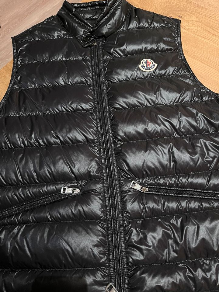 Moncler Weste in Burgdorf