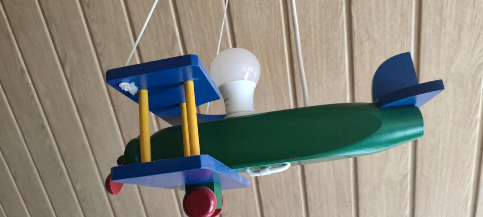 Kinderzimmer Flugzeuglampe aus Holz in Heilbad Heiligenstadt