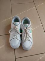 verkaufe Nike sneaker in 40 Hessen - Nidda Vorschau