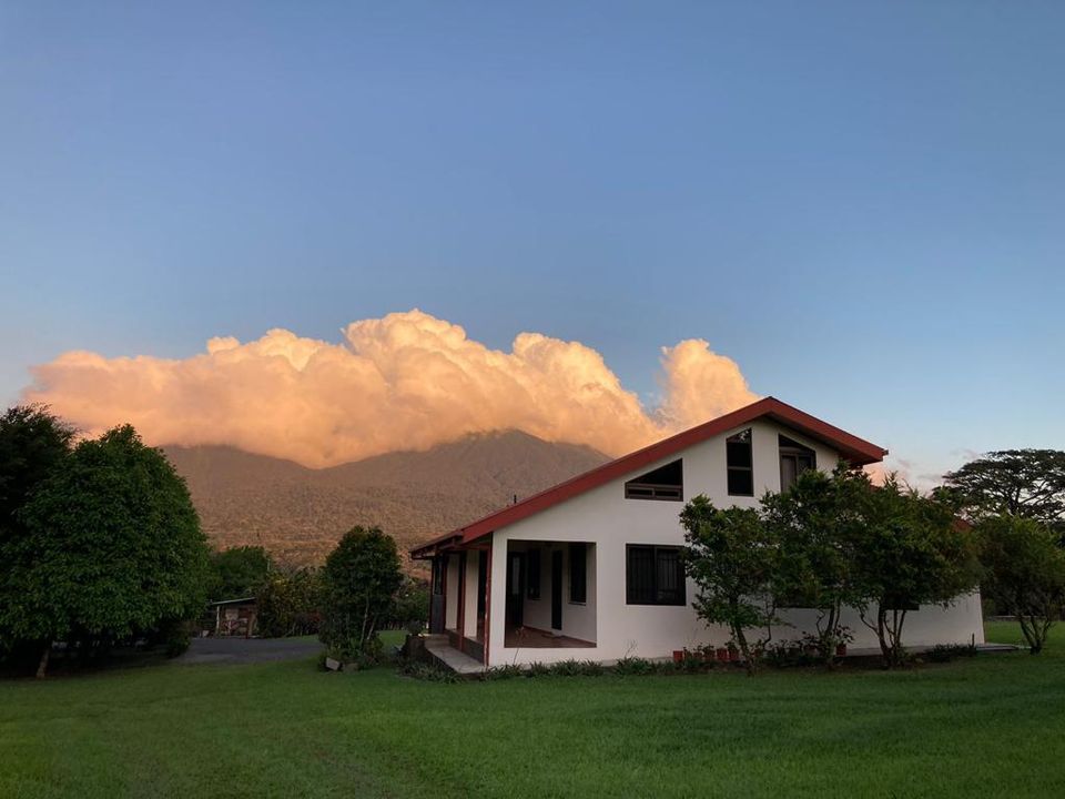 Schönes Haus – Nähe Arenal See - Top Preis in Berge bei Nauen