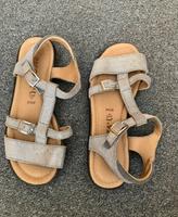 Ricosta Sandalen echt Leder Klett Silber 1. Hand. Sohlenmaß Gr 35 Hessen - Rodgau Vorschau